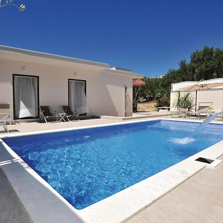 3 Bedroom Gorgeous Home In Makarska Dış mekan fotoğraf