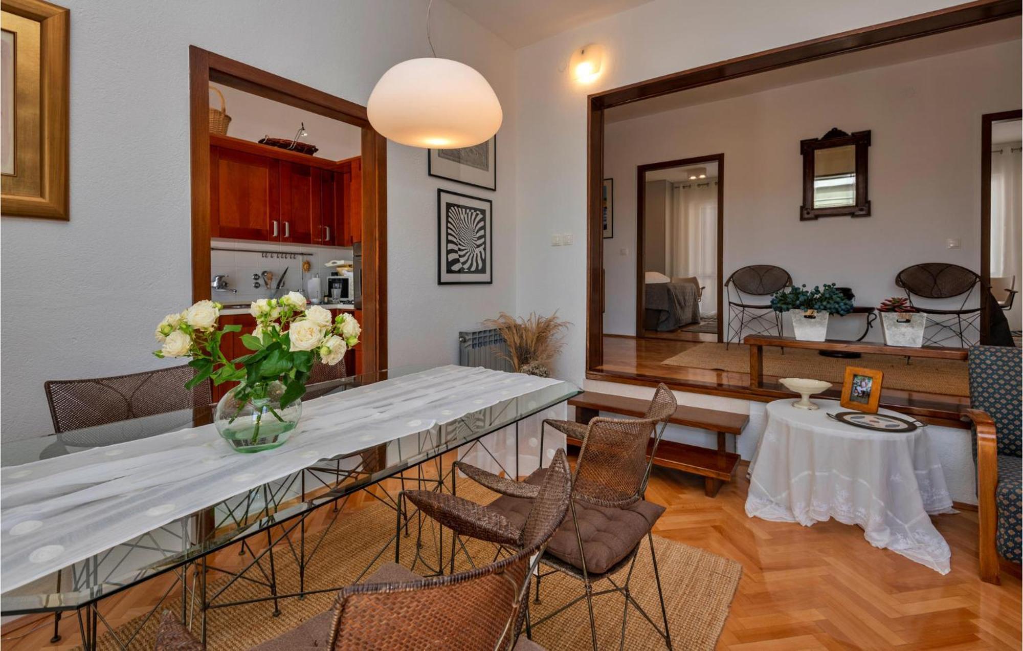 3 Bedroom Gorgeous Home In Makarska Dış mekan fotoğraf