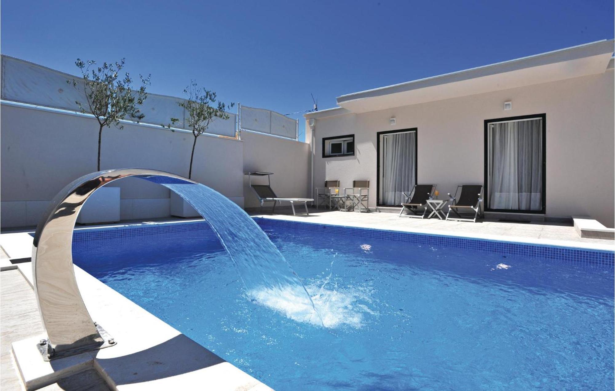 3 Bedroom Gorgeous Home In Makarska Dış mekan fotoğraf