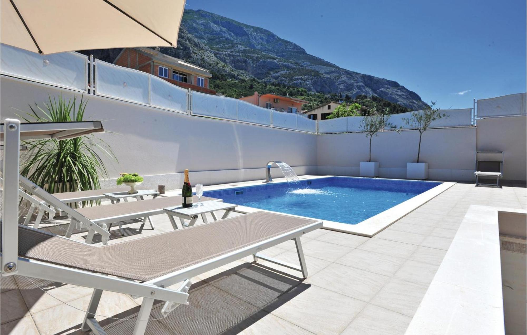 3 Bedroom Gorgeous Home In Makarska Dış mekan fotoğraf